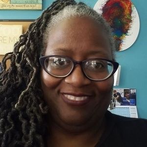 Meet your Posher, Deborah